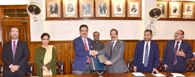 PU, Office of the Ombudsman Punjab sign MoU